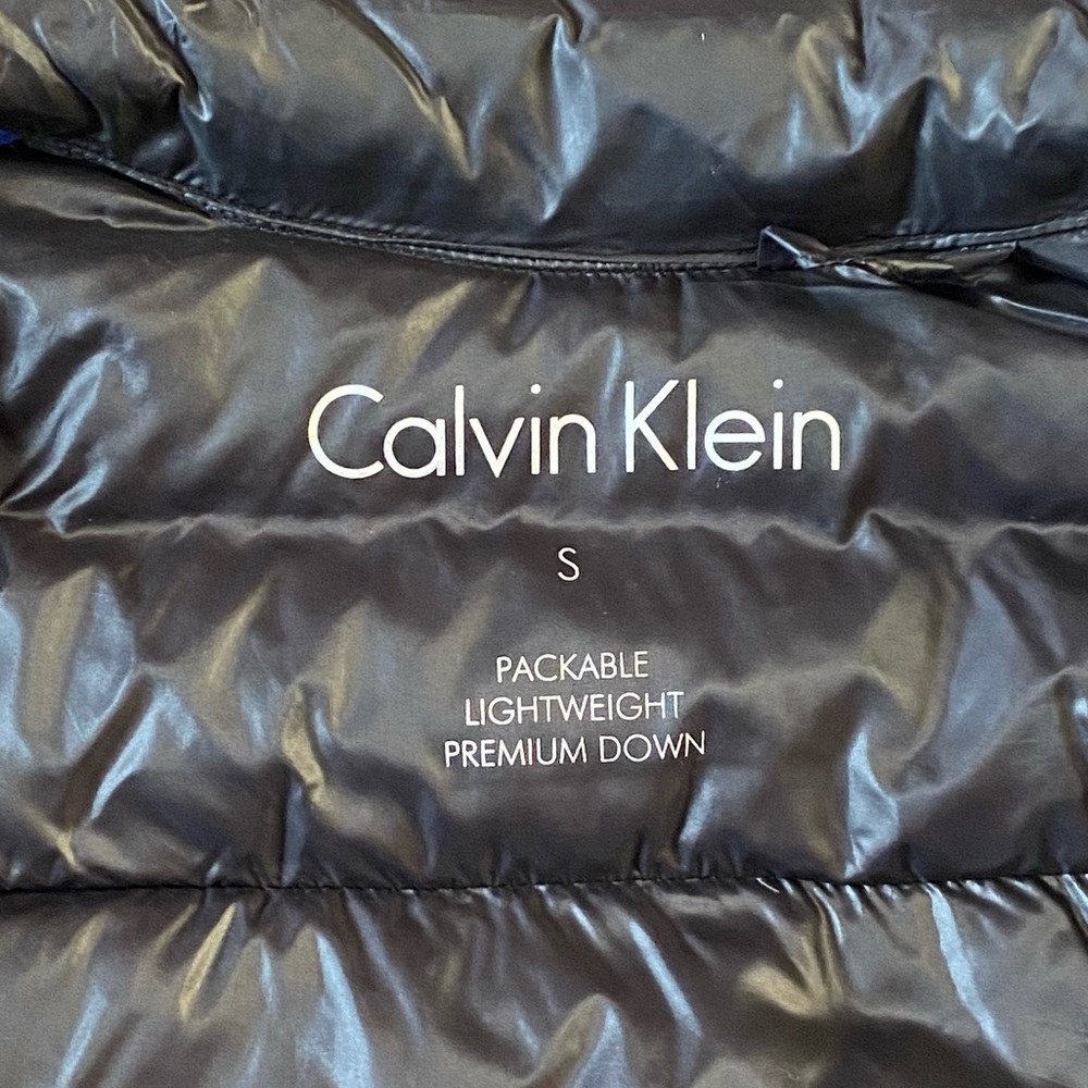Calvin Klein Puffer Jacket - Picture 4 of 12